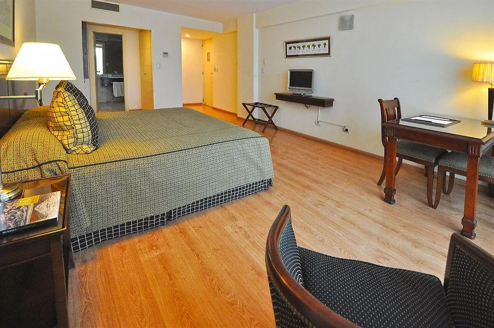 Amerian Executive Mendoza Hotel