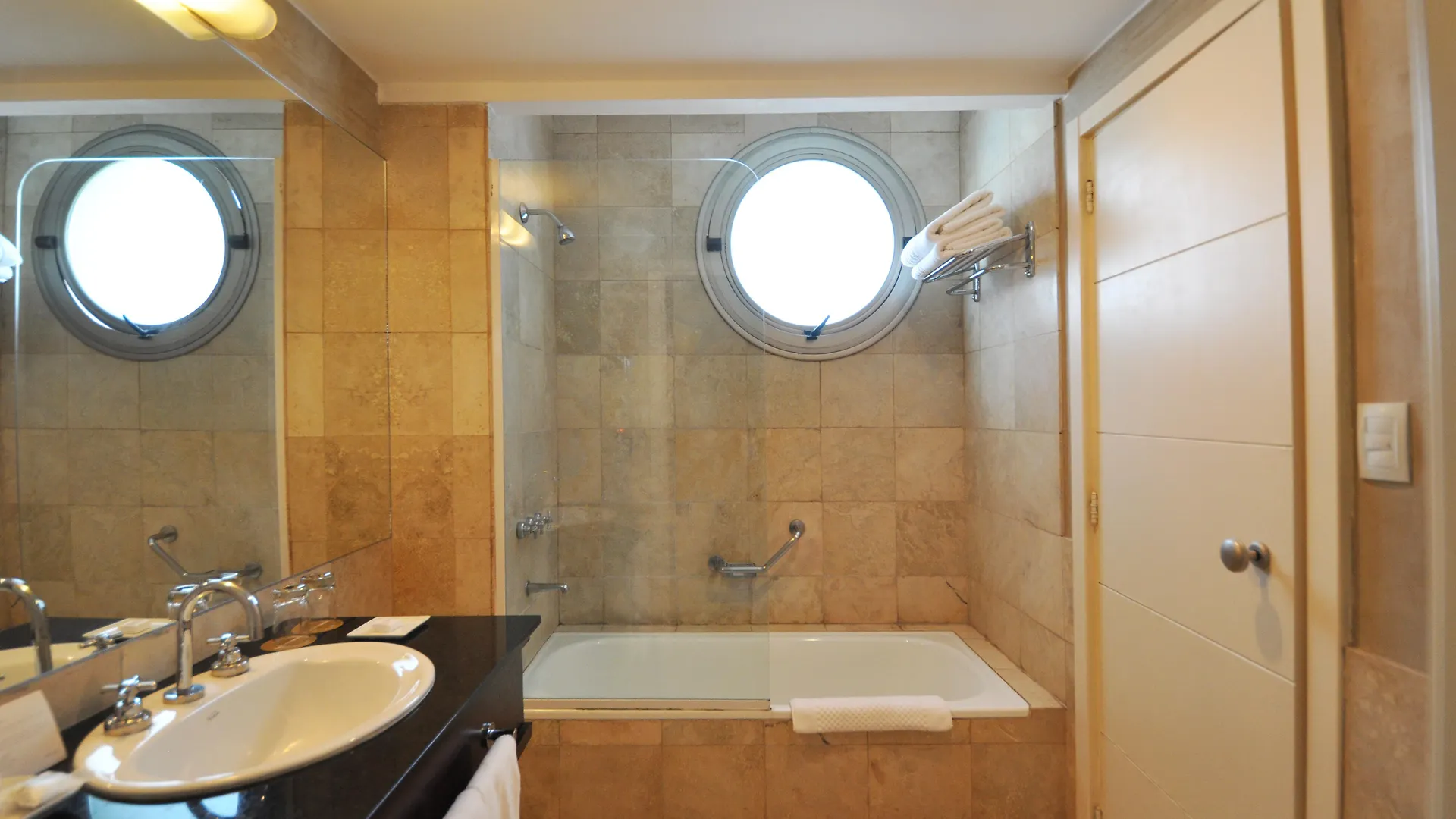 Amerian Executive Mendoza Hotel