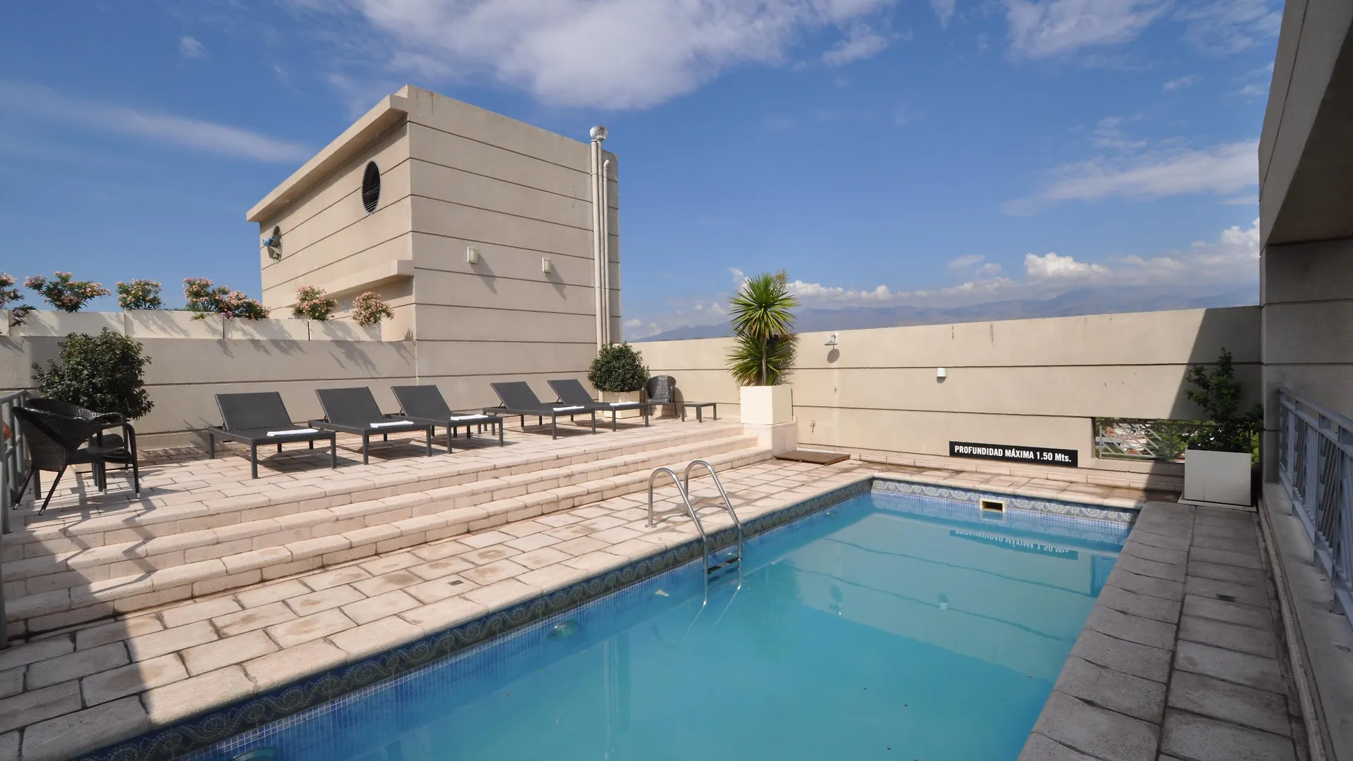 Amerian Executive Mendoza Hotel