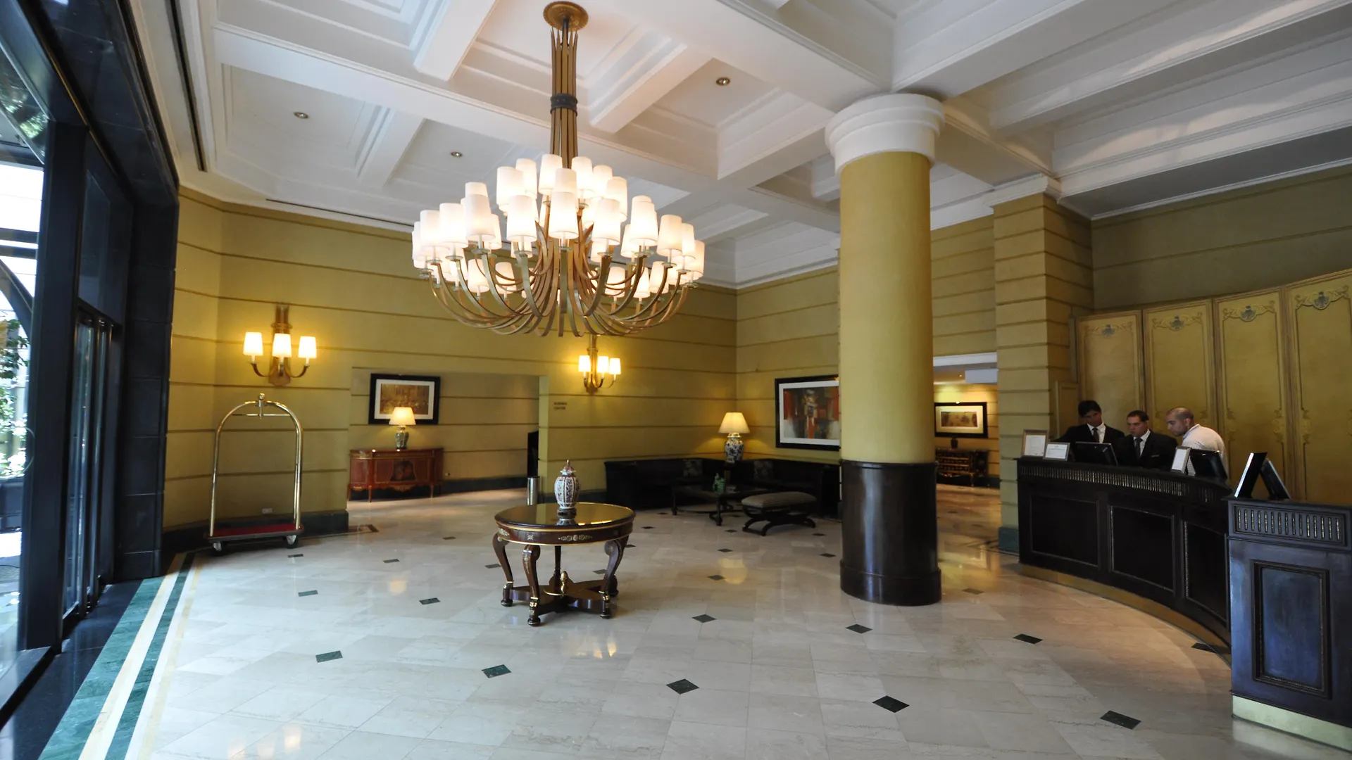 Amerian Executive Mendoza Hotel