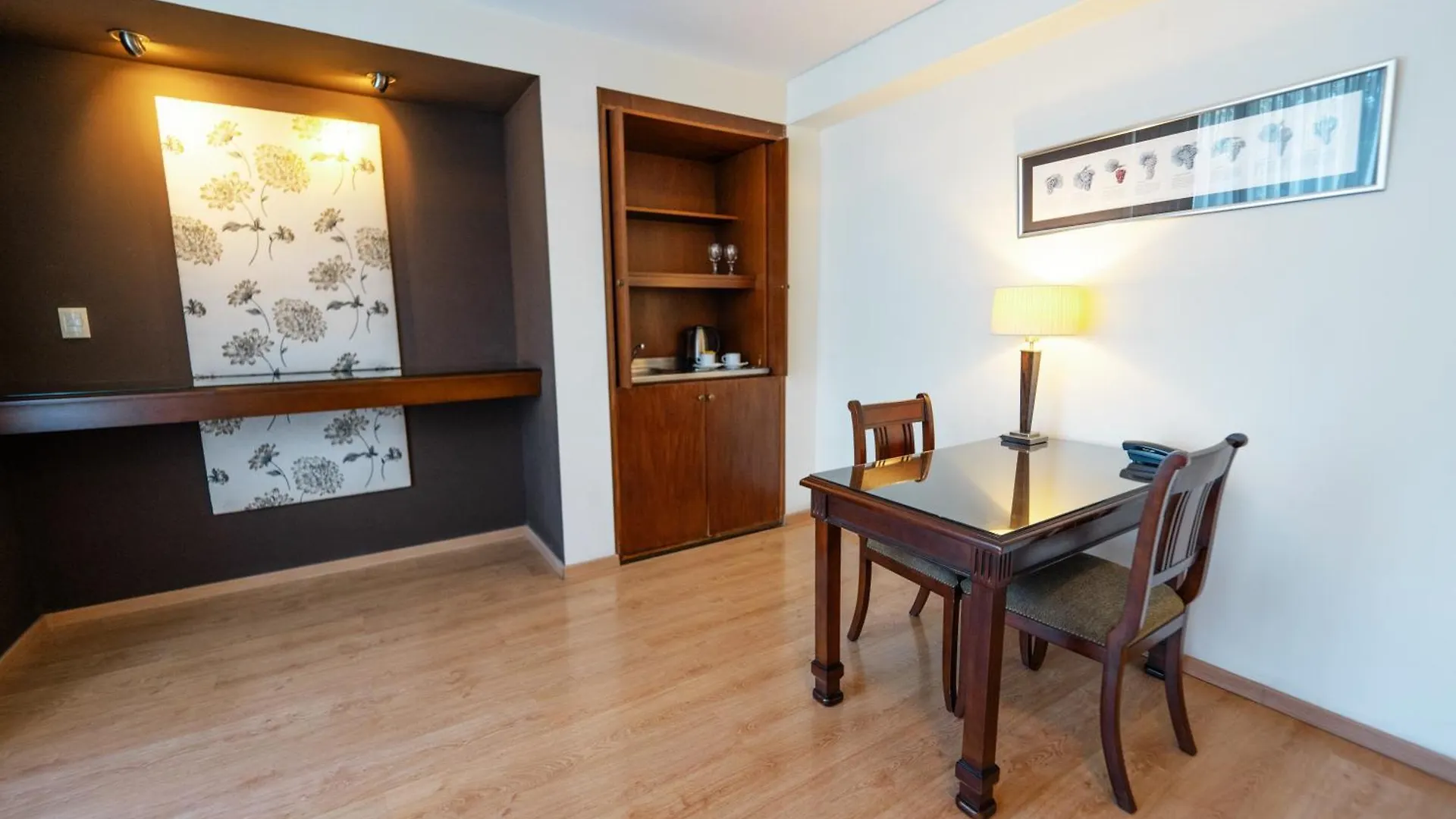 ****  Amerian Executive Mendoza Hotel Argentina
